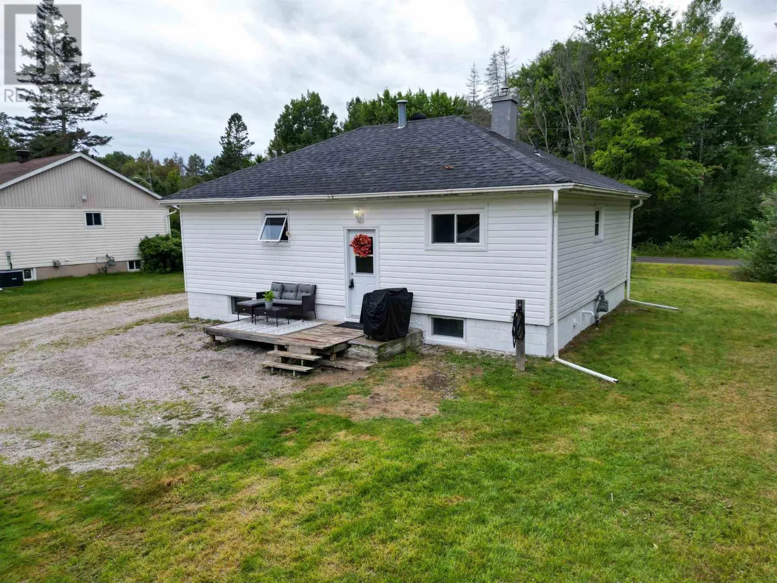 29 Eley RD