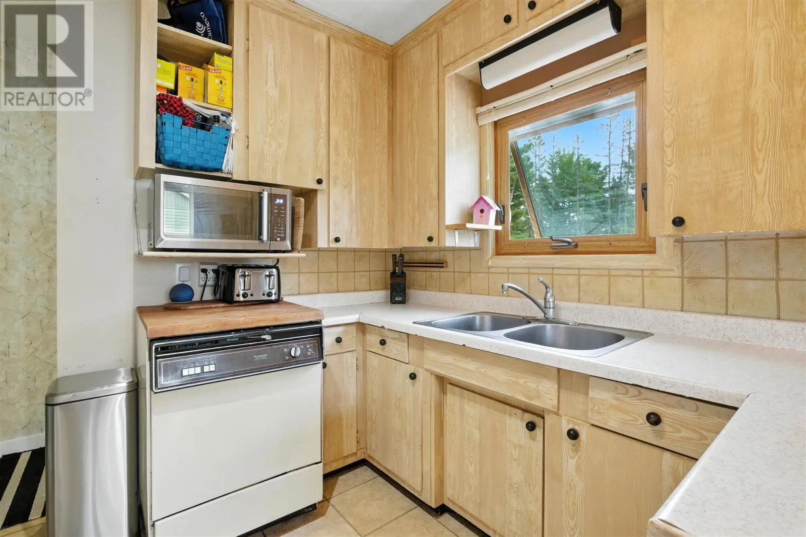 29 Eley RD