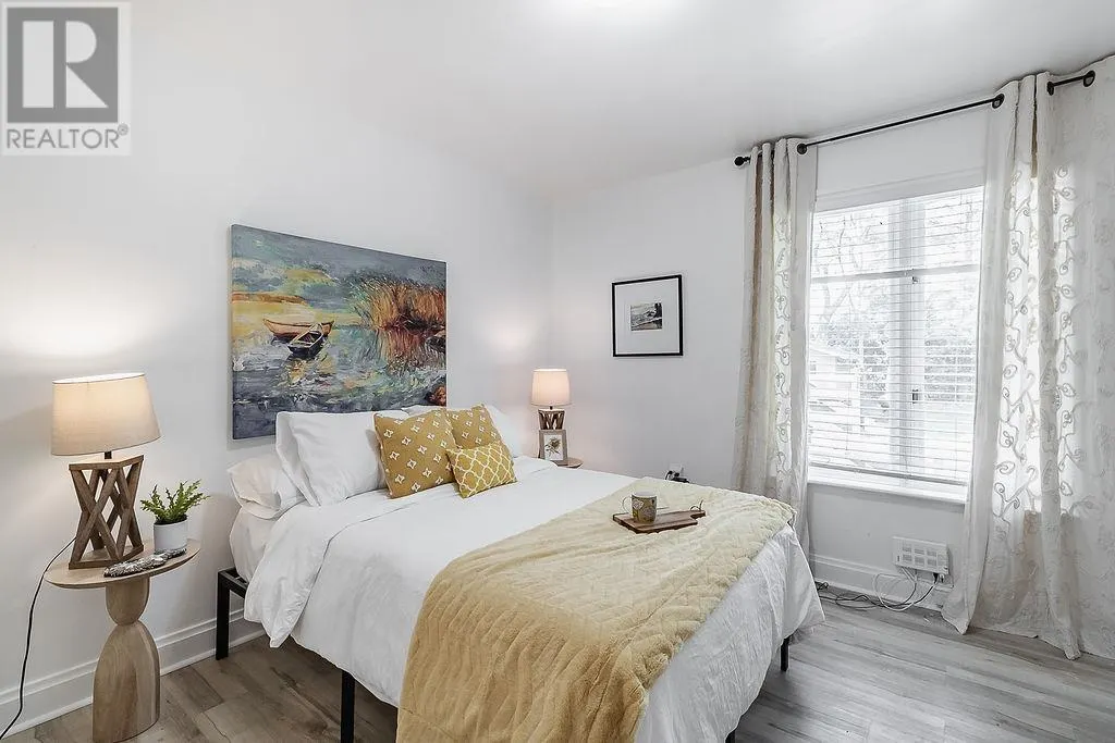 1468 Queen Street East