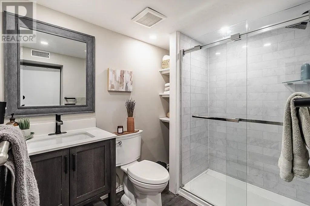 1468 Queen Street East