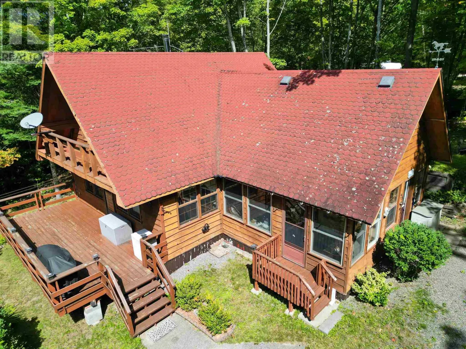 425 Axe Lake RD
