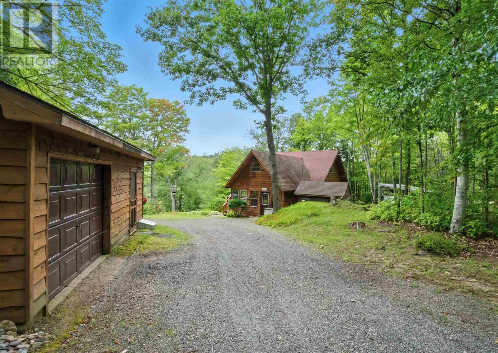 425 Axe Lake RD