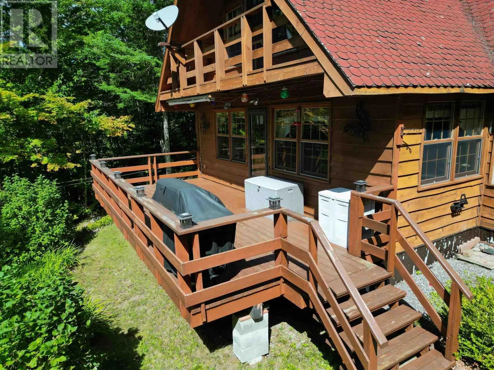 425 Axe Lake RD