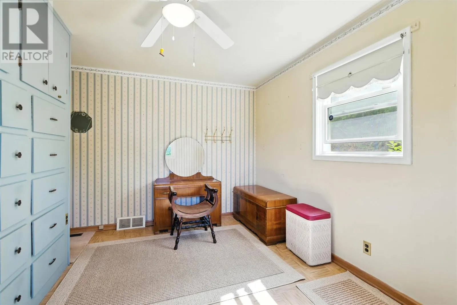 343 Rowell AVE