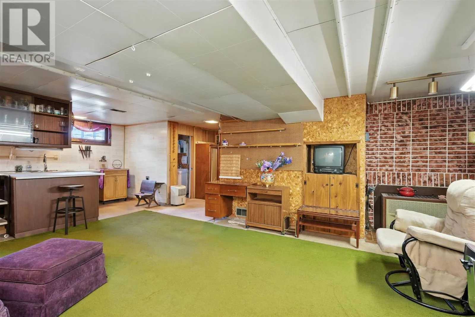 343 Rowell AVE