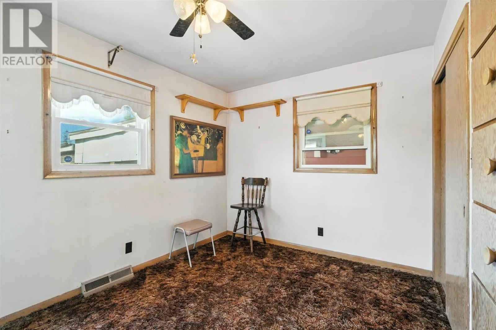 343 Rowell AVE