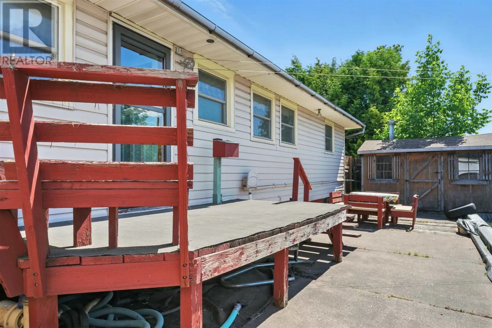343 Rowell AVE