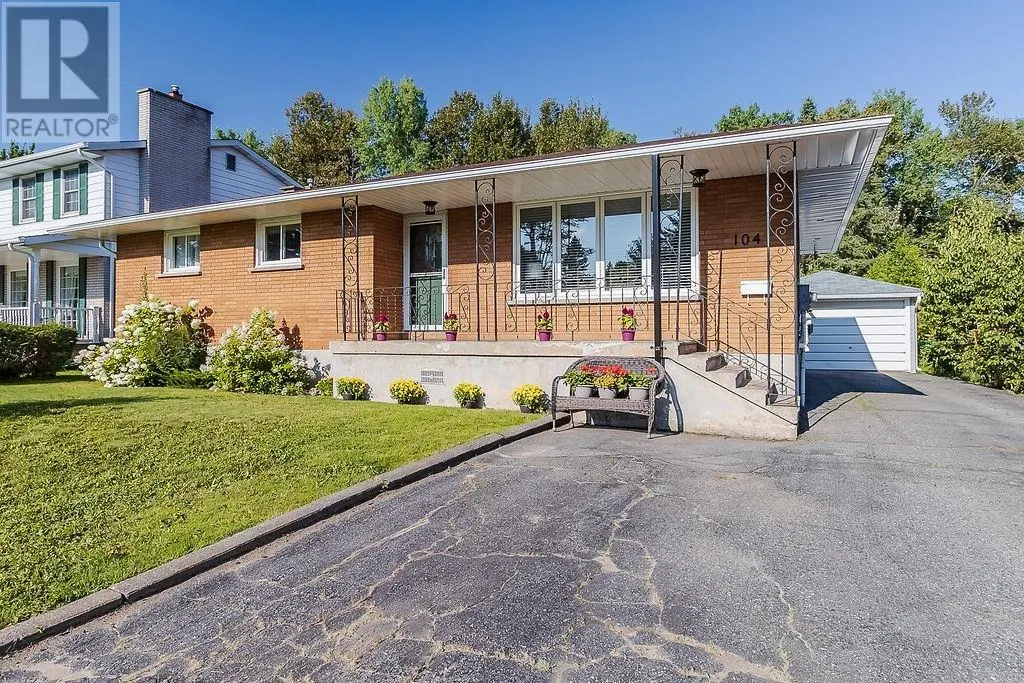 104 Fort Creek DR