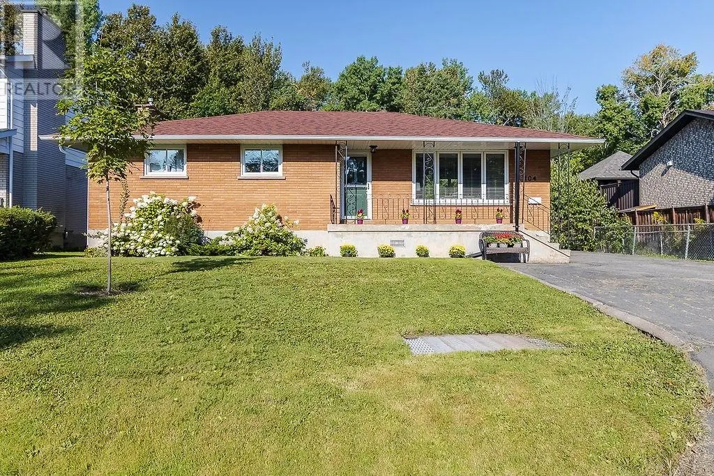 104 Fort Creek DR
