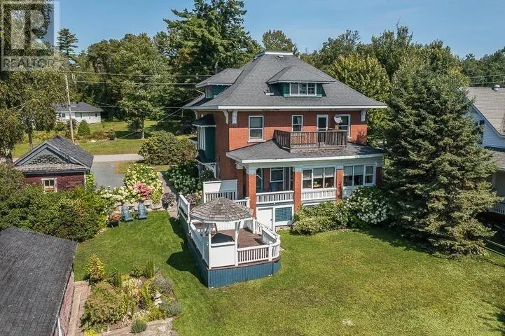 31 Taylor ST