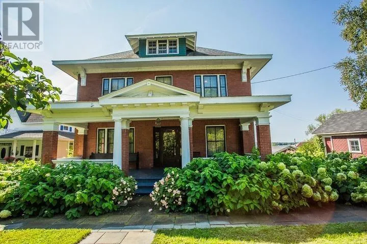 31 Taylor ST