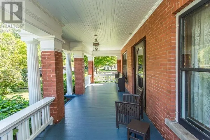 31 Taylor ST