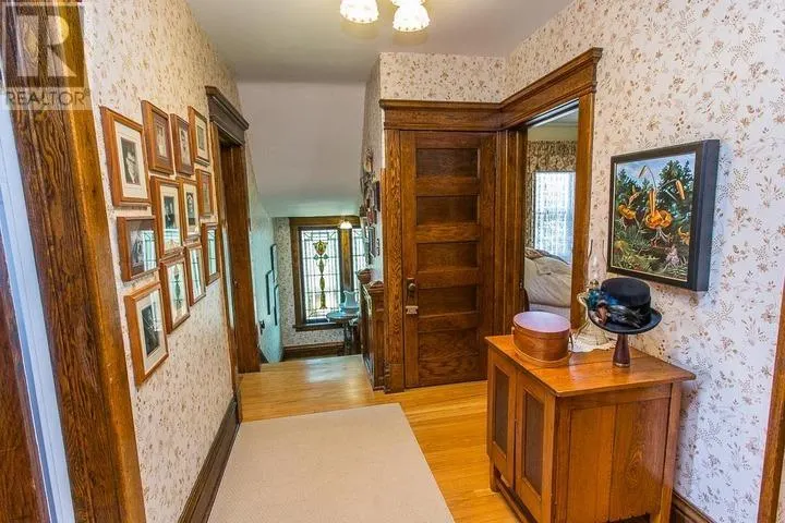 31 Taylor ST