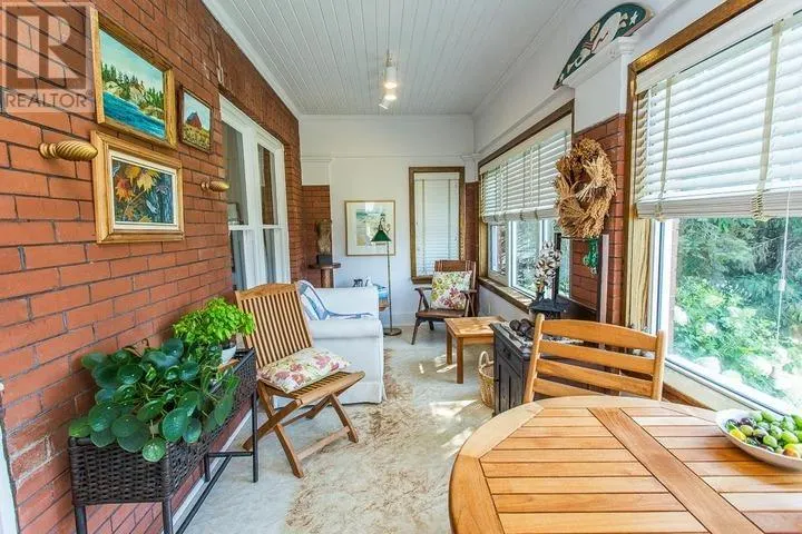 31 Taylor ST