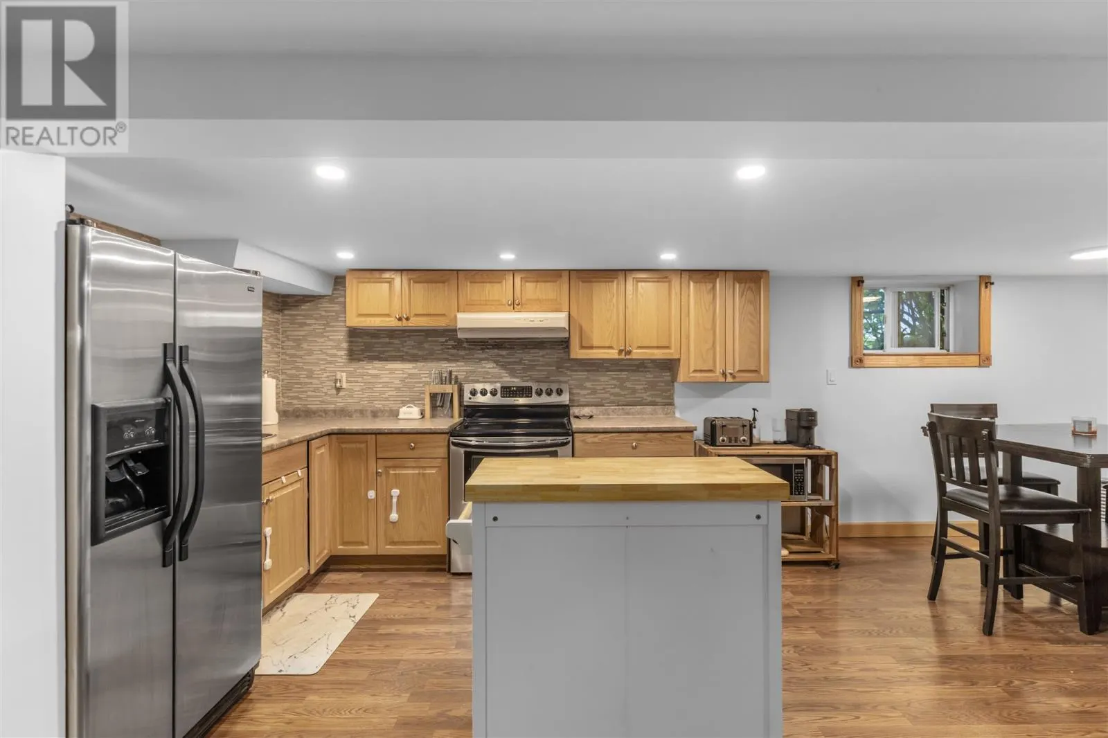 236 Hampton RD