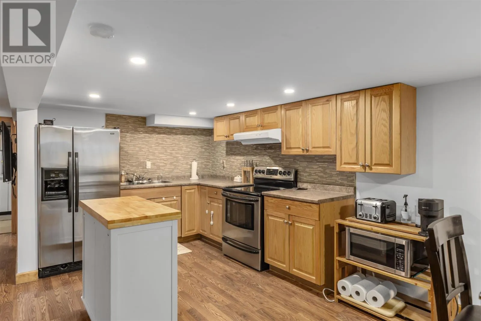 236 Hampton RD
