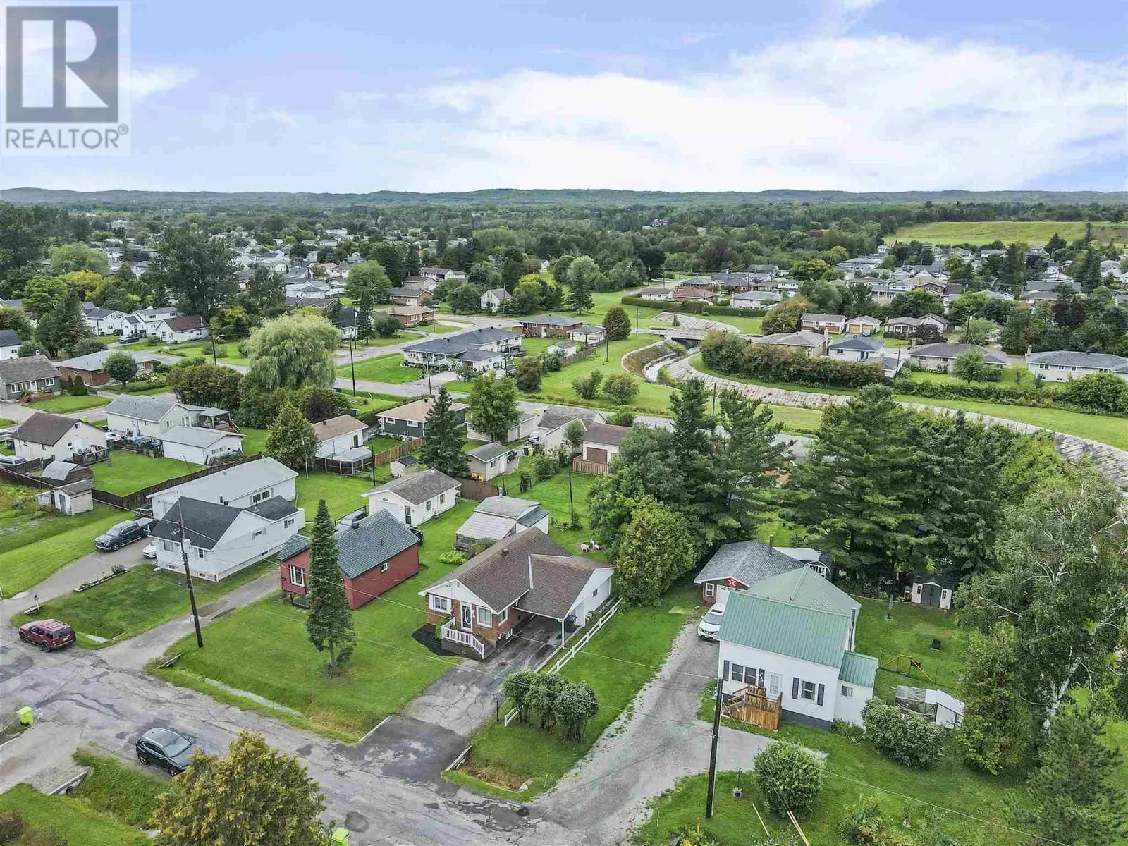 236 Hampton RD
