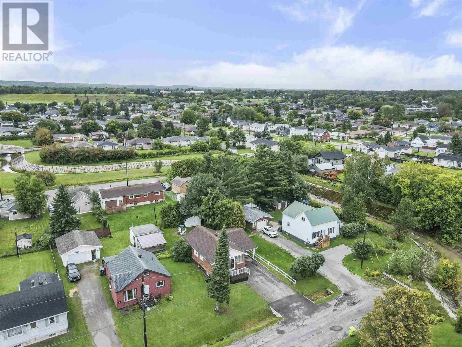 236 Hampton RD