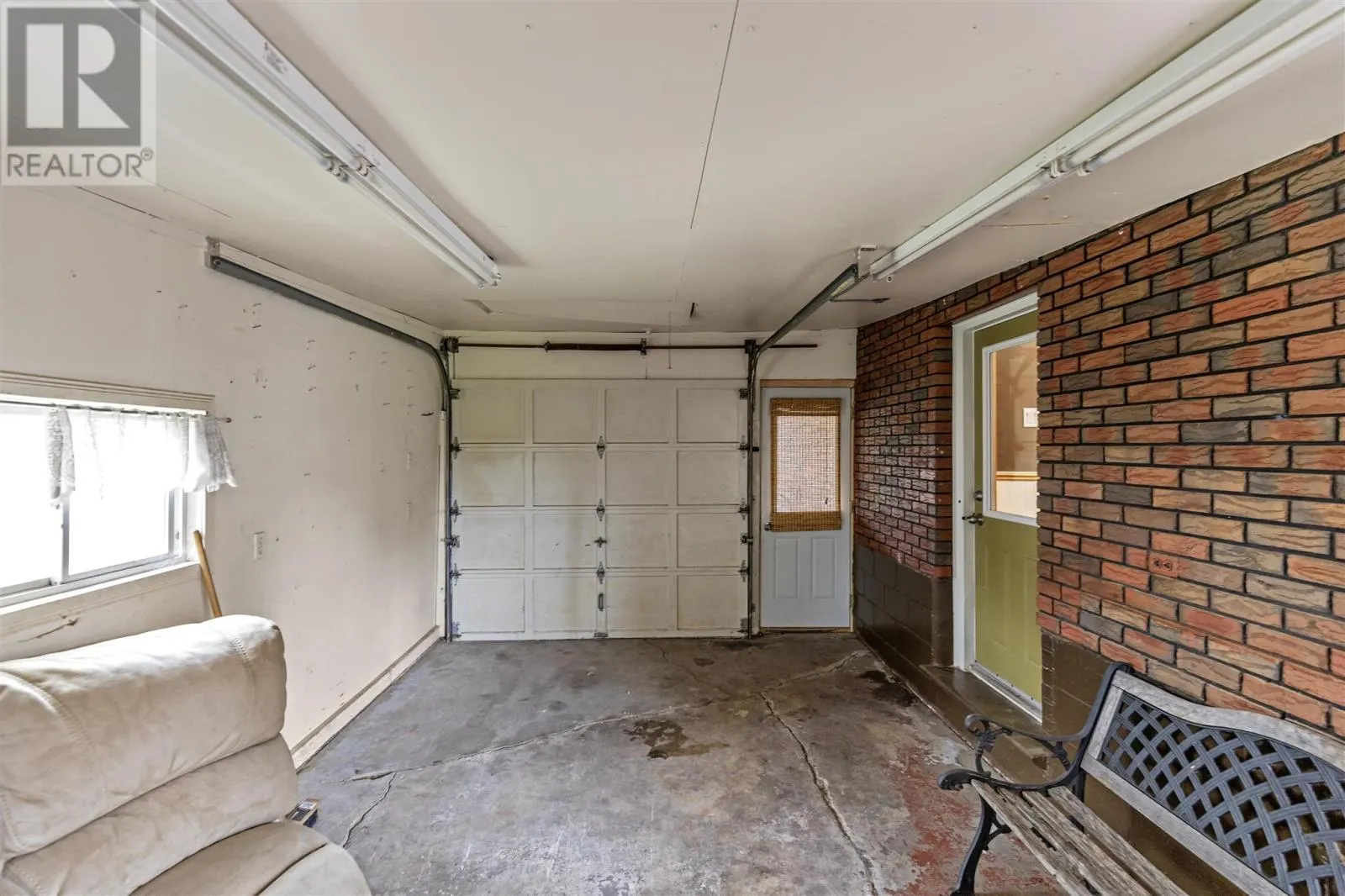 236 Hampton RD