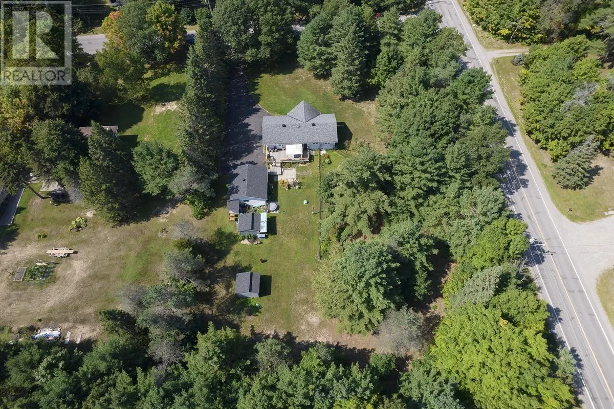 596 Moss RD