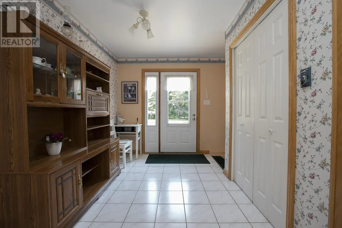596 Moss RD
