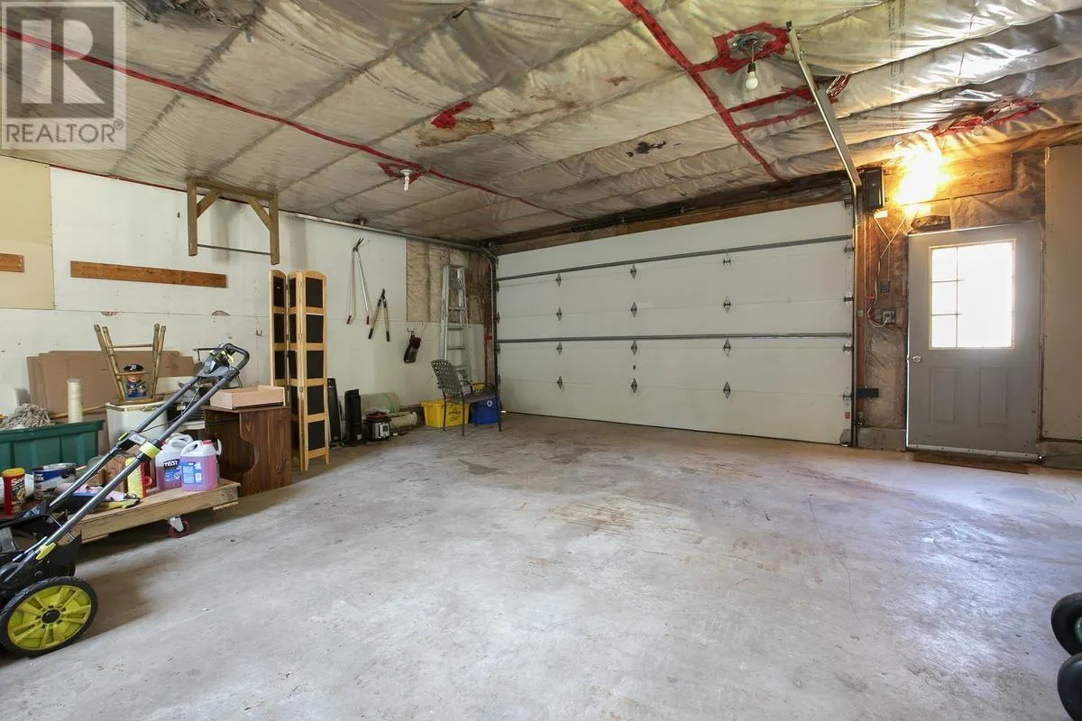 596 Moss RD