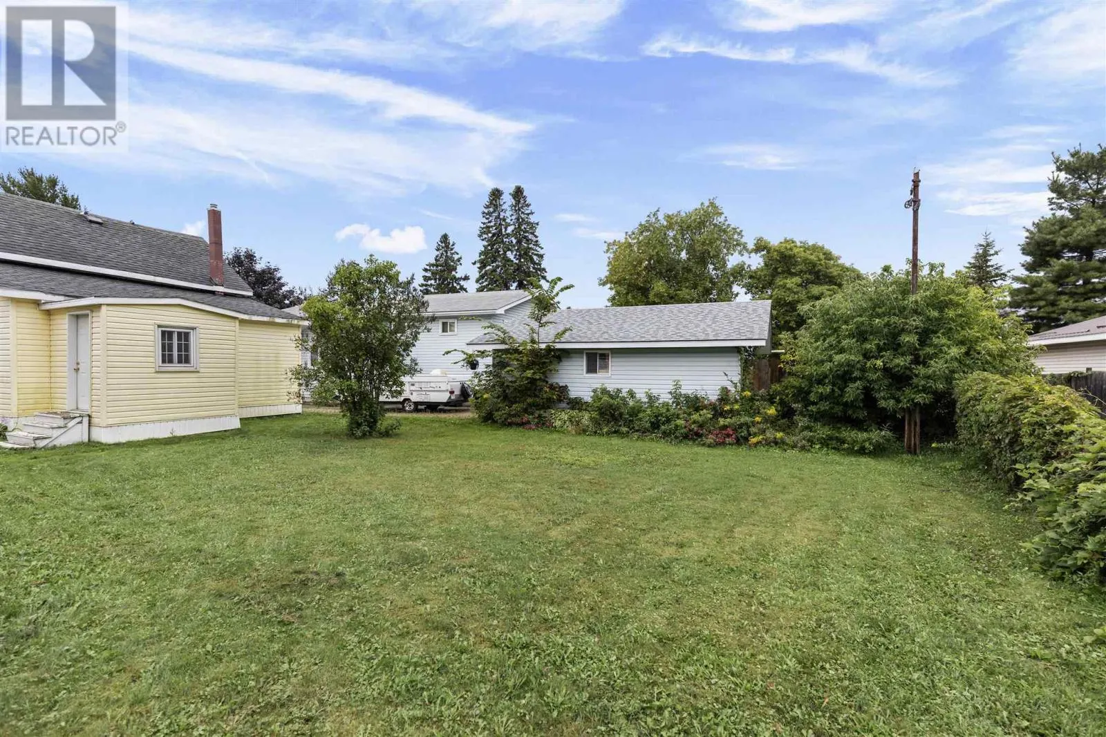11 Wilcox AVE