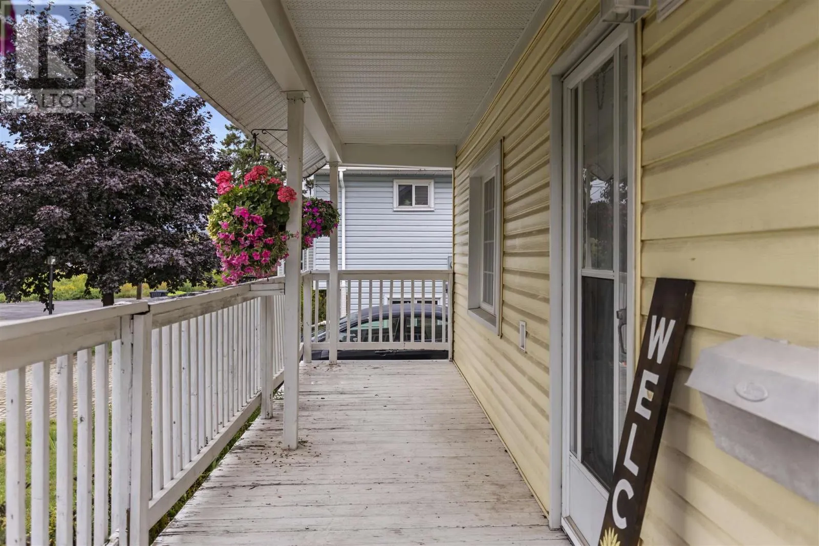 11 Wilcox AVE