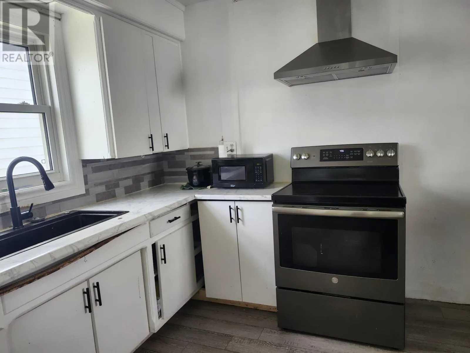 63 Walnut ST