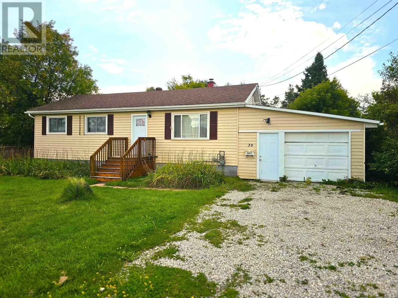 39 Chippewa ST