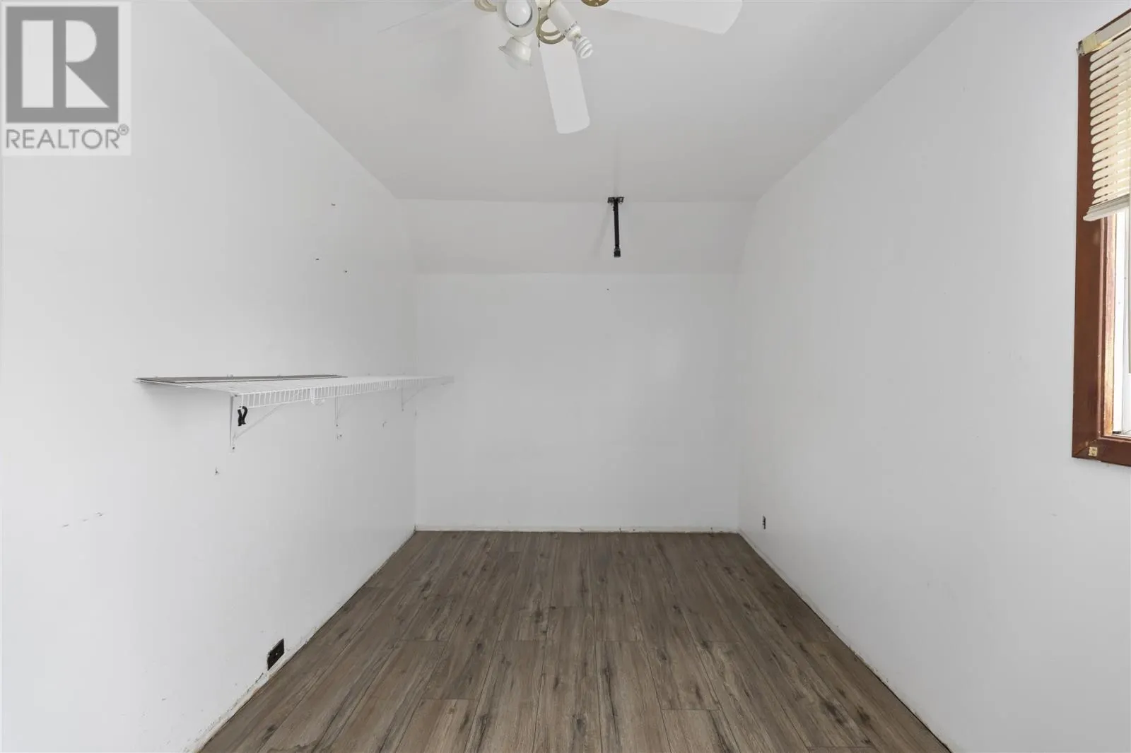 41 Wilcox AVE