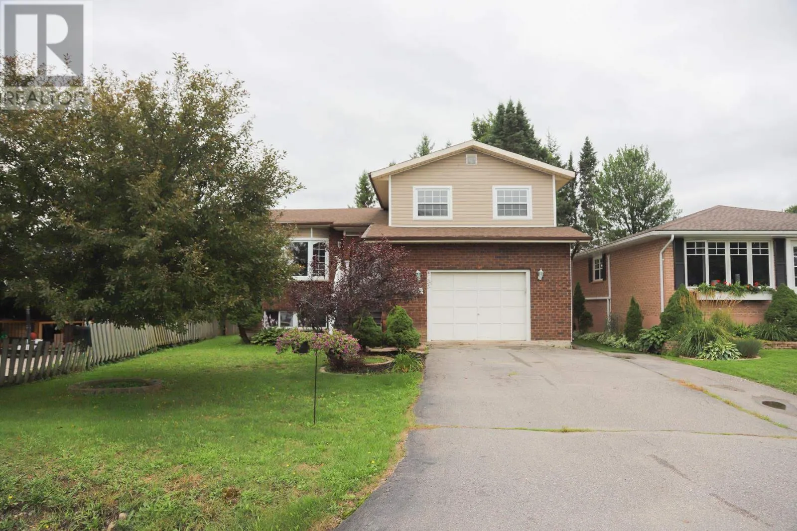 19 Sutton PL