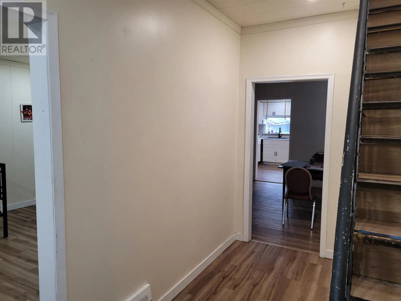 31 Cathcart ST