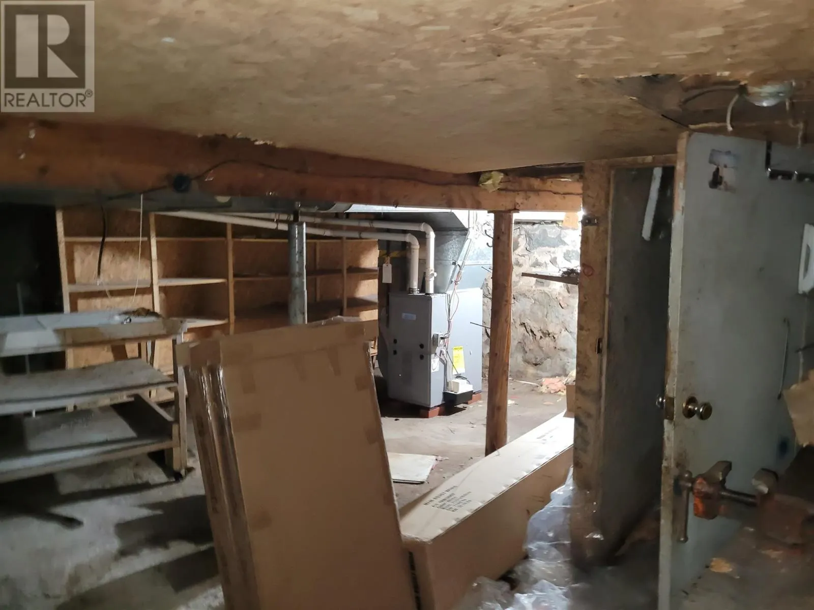 31 Cathcart ST