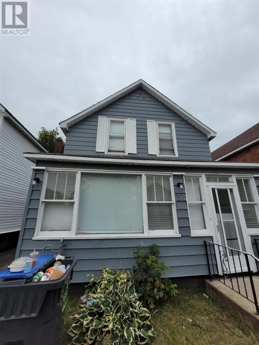 31 Cathcart ST