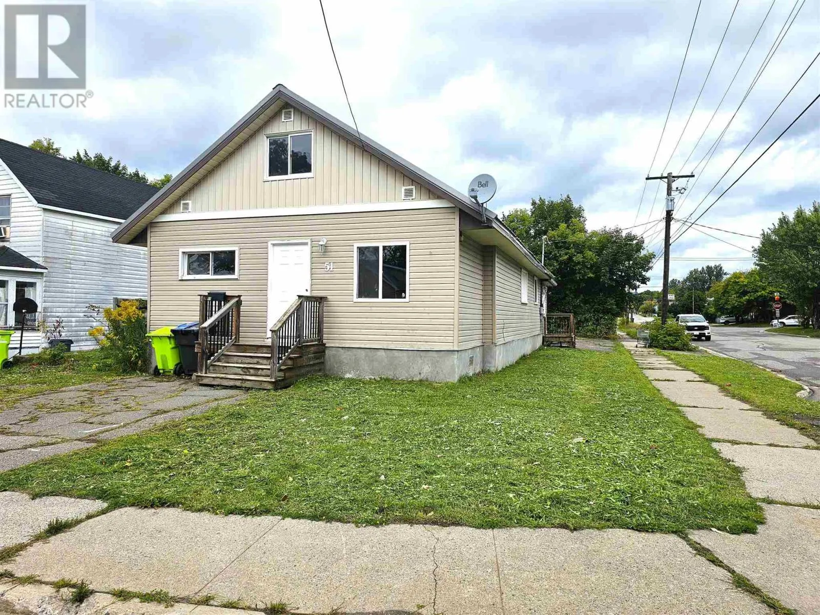51 Pardee AVE