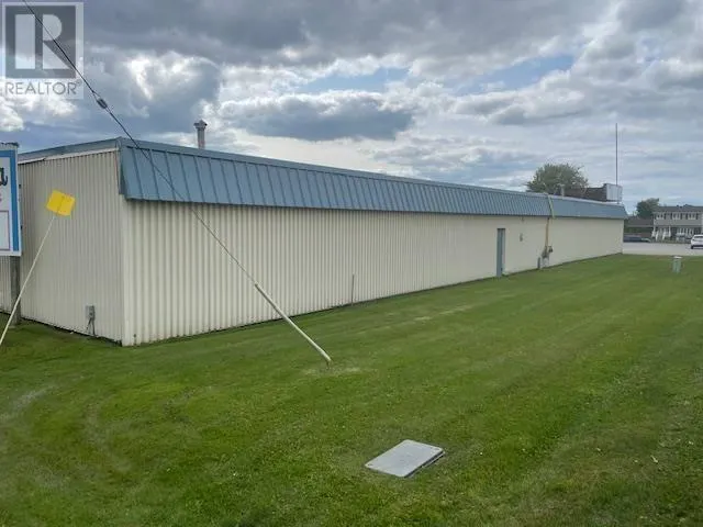 32 White Oak DR