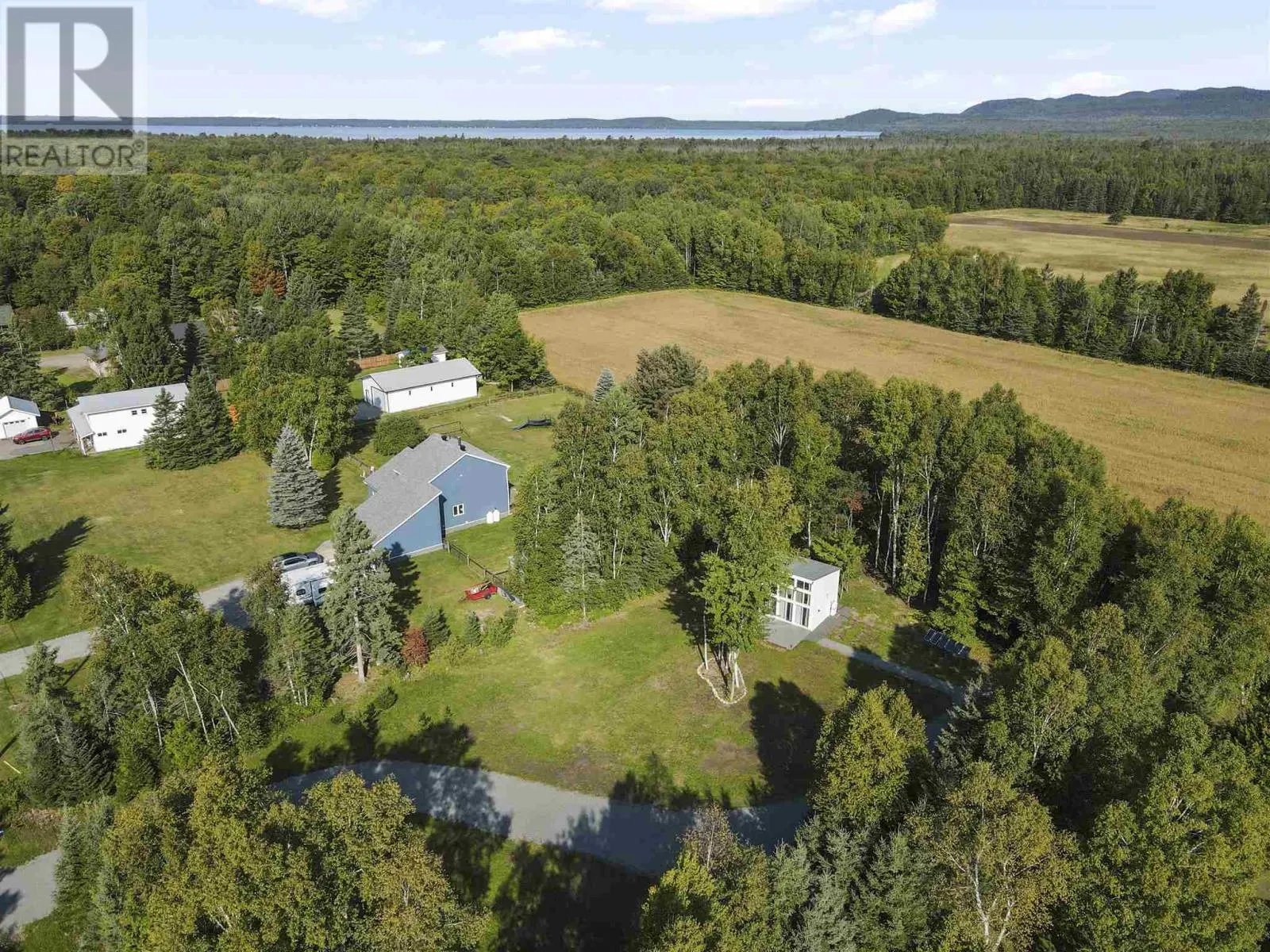 36 Grant RD