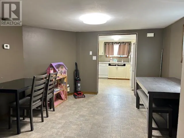 53 Huron AVE