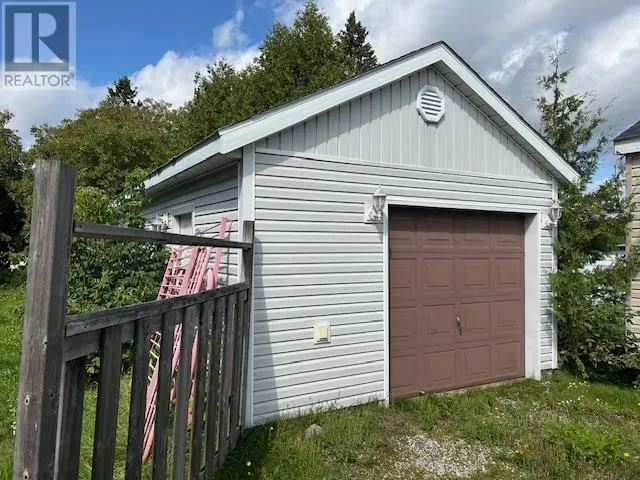 53 Huron AVE
