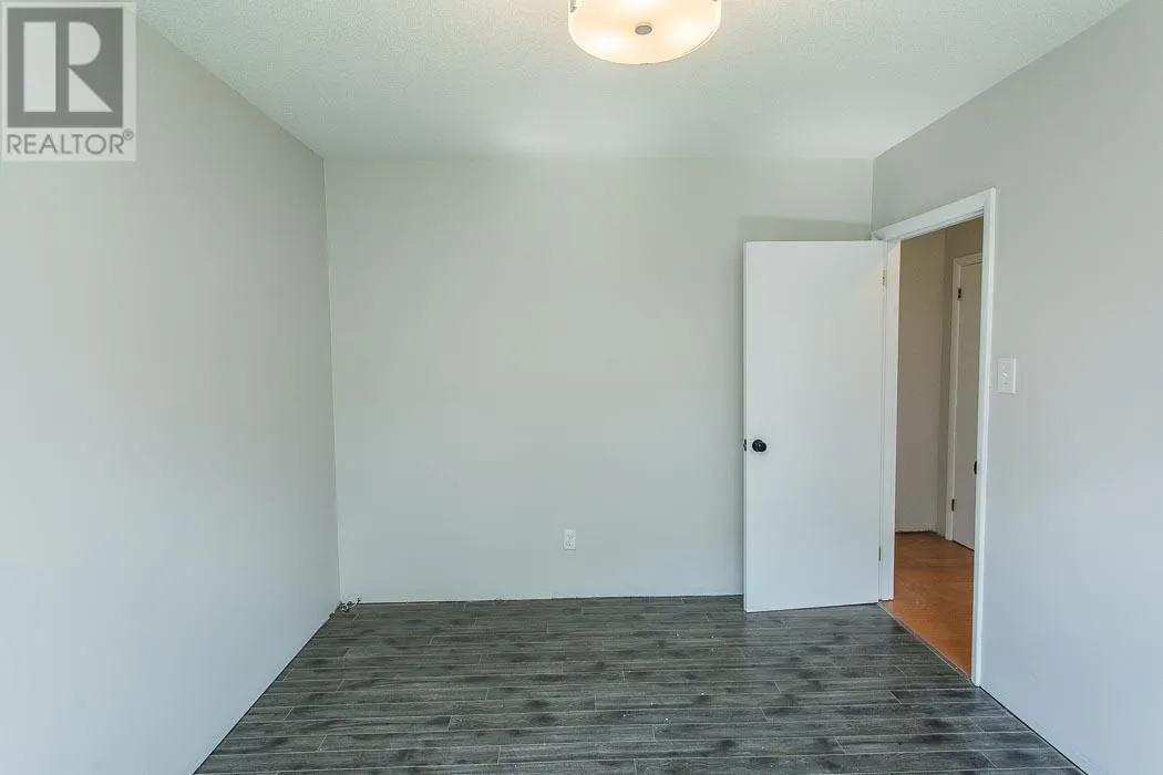 435 Langdon RD