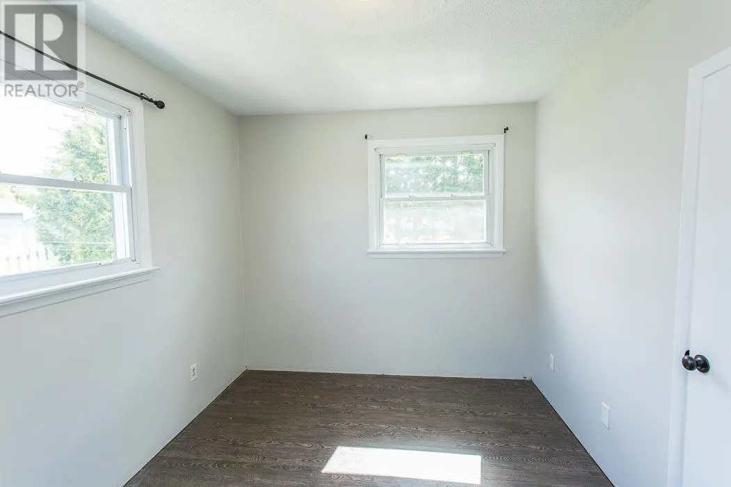 435 Langdon RD