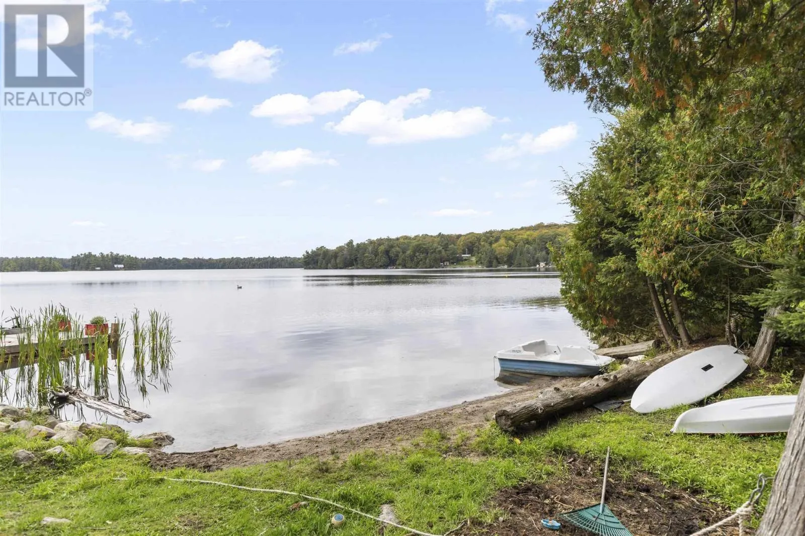 48 Axe Lake RD
