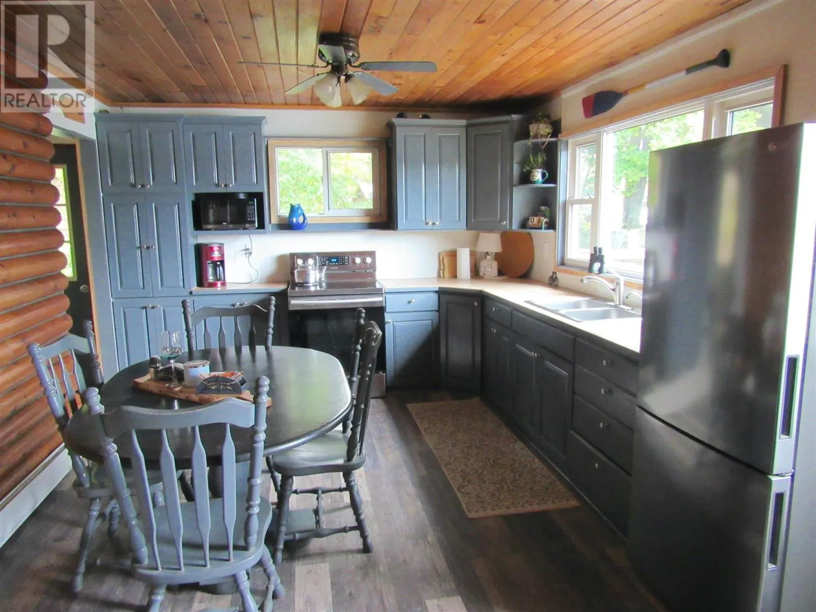 48 Axe Lake RD
