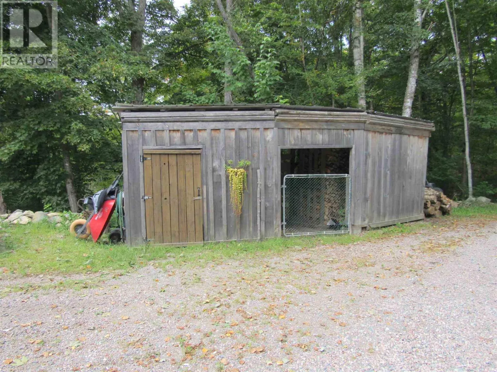 48 Axe Lake RD