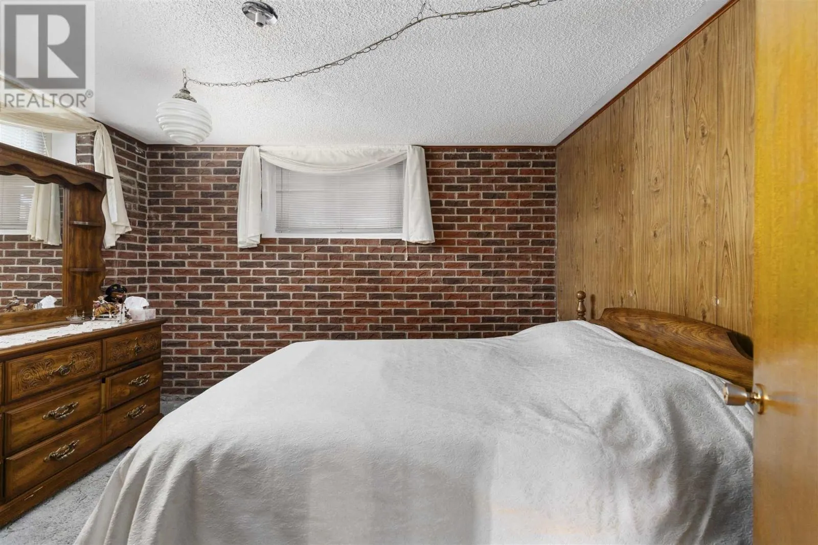 119 Prentice AVE