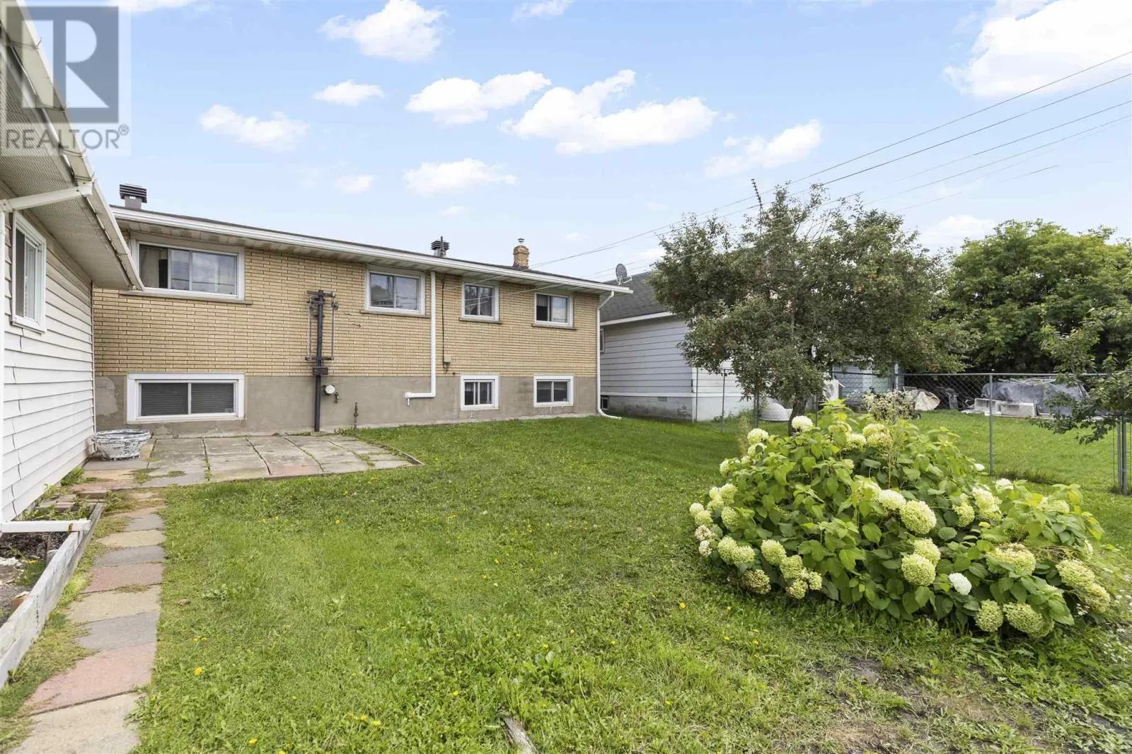 119 Prentice AVE