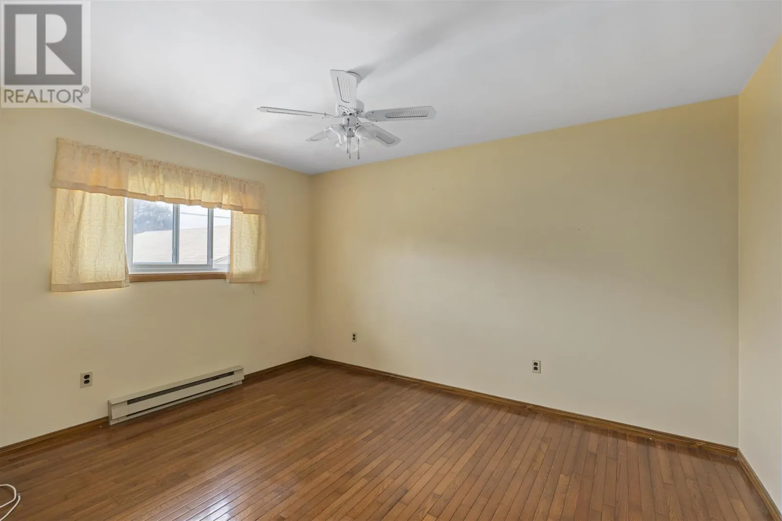 119 Prentice AVE