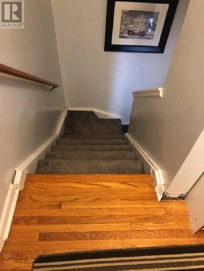 99 Roman AVE