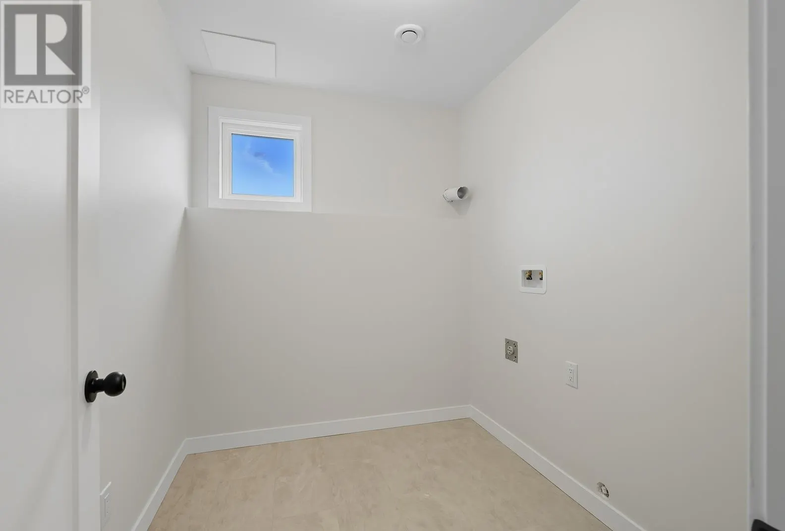 237 Pentagon BLVD